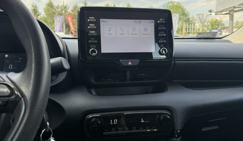 Toyota Yaris Salon Polska Poleasingowy I właściciel Serwis ASO VAT 23% Bezwypadkowy IV (2020-) full
