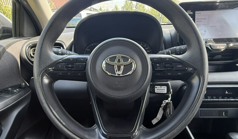 Toyota Yaris Salon Polska Poleasingowy I właściciel Serwis ASO VAT 23% Bezwypadkowy IV (2020-) full