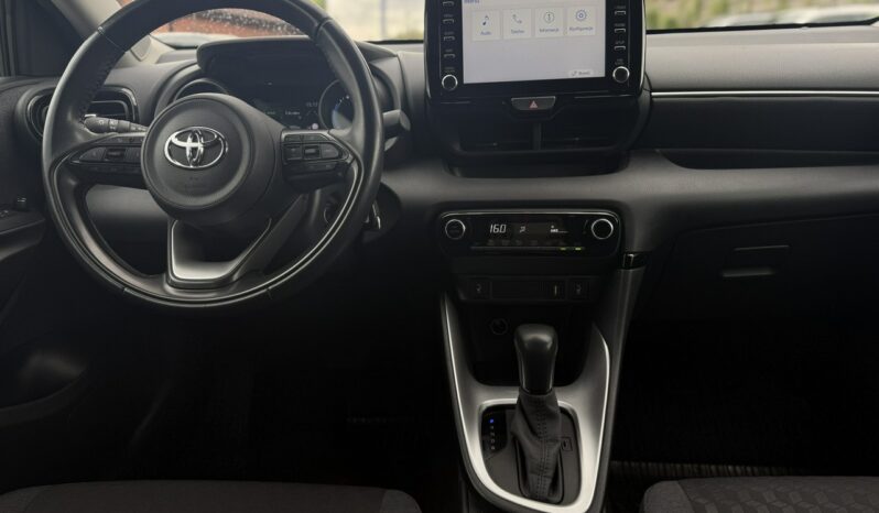 Toyota Yaris Salon Polska I właściciel Serwis ASO VAT 23% Bezwypadkowy Poleasingowy IV (2020-) full