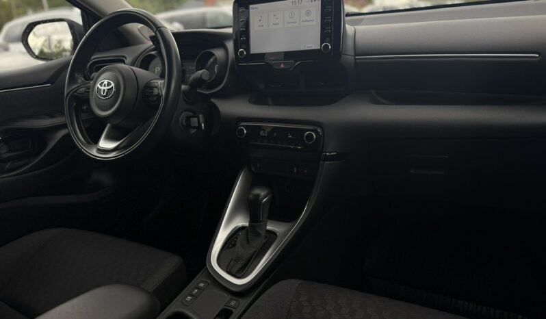 Toyota Yaris Salon Polska I właściciel Serwis ASO VAT 23% Bezwypadkowy Poleasingowy IV (2020-) full