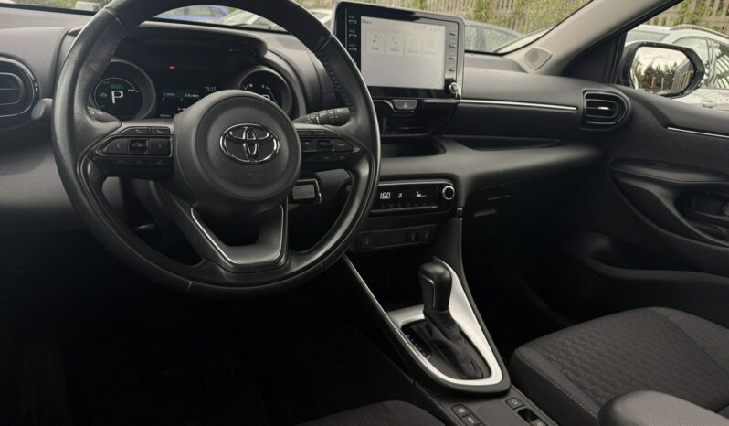 Toyota Yaris Salon Polska Poleasingowy I właściciel Serwis ASO VAT 23% Bezwypadkowy IV (2020-) full