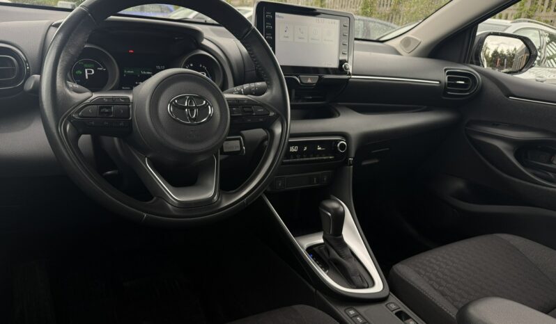 Toyota Yaris Salon Polska I właściciel Serwis ASO VAT 23% Bezwypadkowy Poleasingowy IV (2020-) full