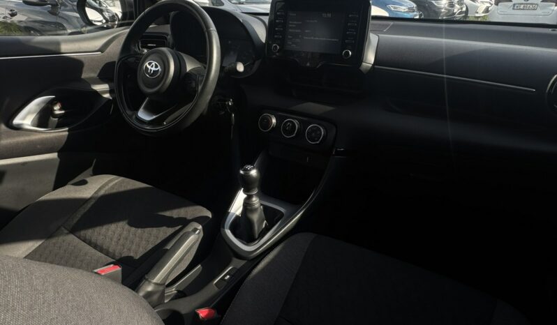 Toyota Yaris Salon Polska Poleasingowy I właściciel Serwis ASO VAT 23% Bezwypadkowy IV (2020-) full
