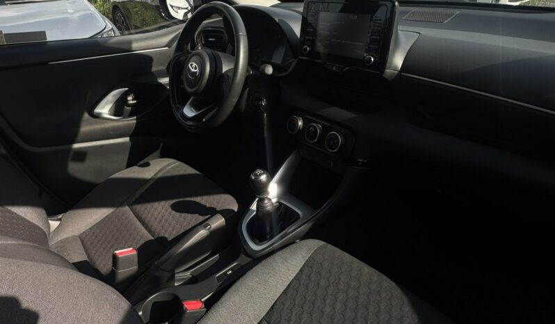 Toyota Yaris Salon Polska Poleasingowy I właściciel Serwis ASO VAT 23% Bezwypadkowy IV (2020-) full