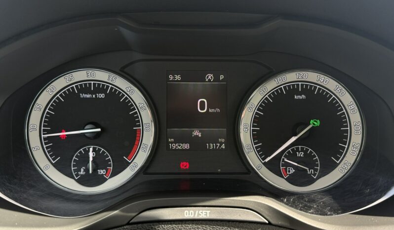 Škoda Karoq Salon Polska Poleasingowy I właściciel Serwis ASO VAT 23% Bezwypadkowy full
