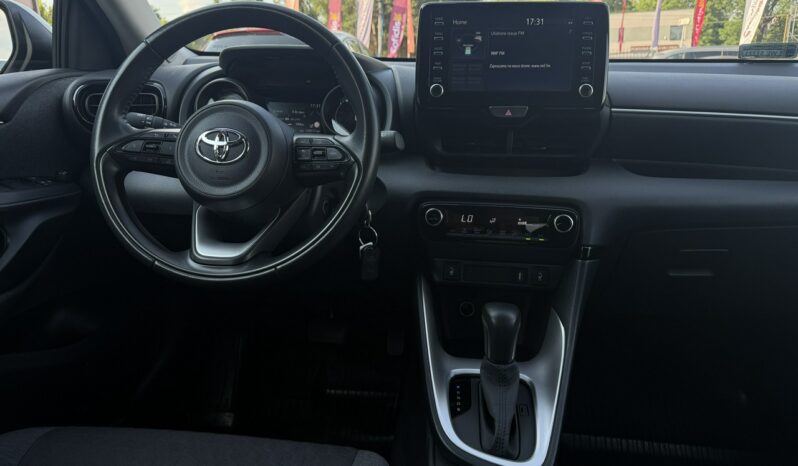 Toyota Yaris Salon Polska Poleasingowy I właściciel Serwis ASO VAT 23% Bezwypadkowy IV (2020-) full
