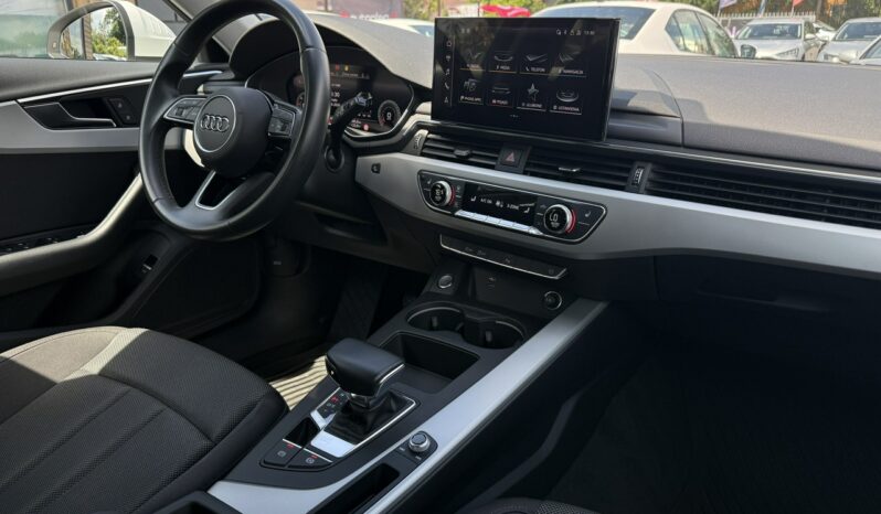 Audi A4 Avant  FAKTURA VAT 23% samochód krajowy pierwszy właściciel automat B9 (2015-) full