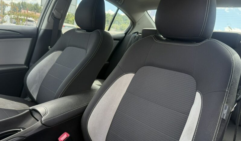 Toyota Avensis Salon Polska Poleasingowy I właściciel Serwis ASO VAT 23% III (2009-) full