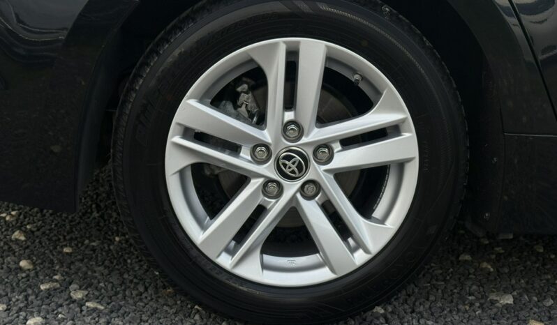 Toyota Corolla hybryda kombi krajowy samochod automat serwis ASO toyota E21 (2019-) full