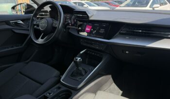 Audi A3 Sportback SLINE 1.5 Tsi manual 2023 rok krajowy 8Y (2020-) full
