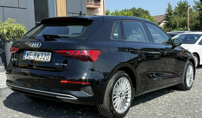 Audi A3 Sportback SLINE 1.5 Tsi manual 2023 rok krajowy 8Y (2020-) full