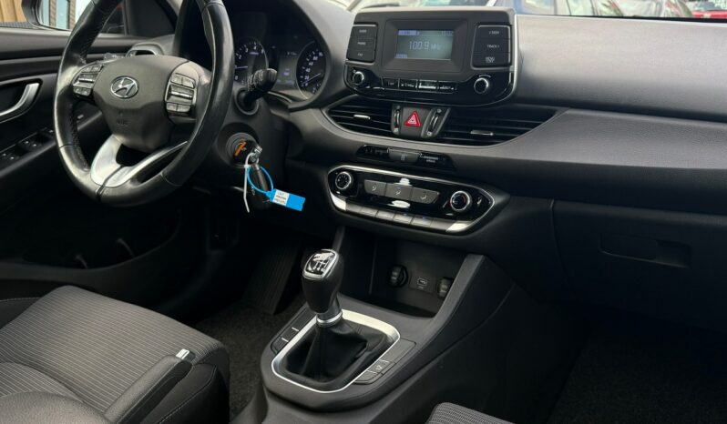 Hyundai i30 I właściciel Serwis ASO VAT 23% Bezwypadkowy Salon Polska Poleasingowy III (2017-) full
