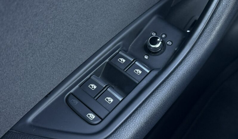 Audi A4 Avant I właściciel Bezwypadkowy Serwis ASO VAT 23% Salon Polska Poleasingowy B9 (2015-) full